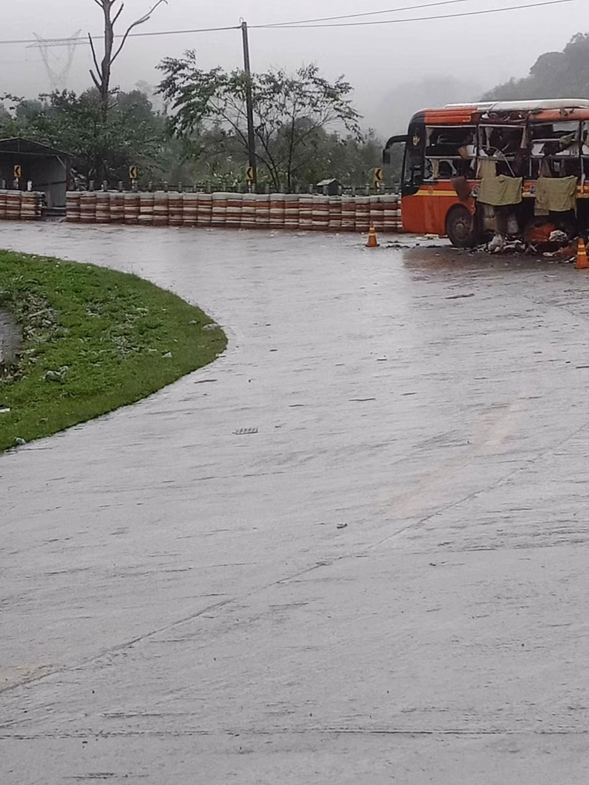 Nguyên nhân vụ tai nạn hiện đang được điều tra.