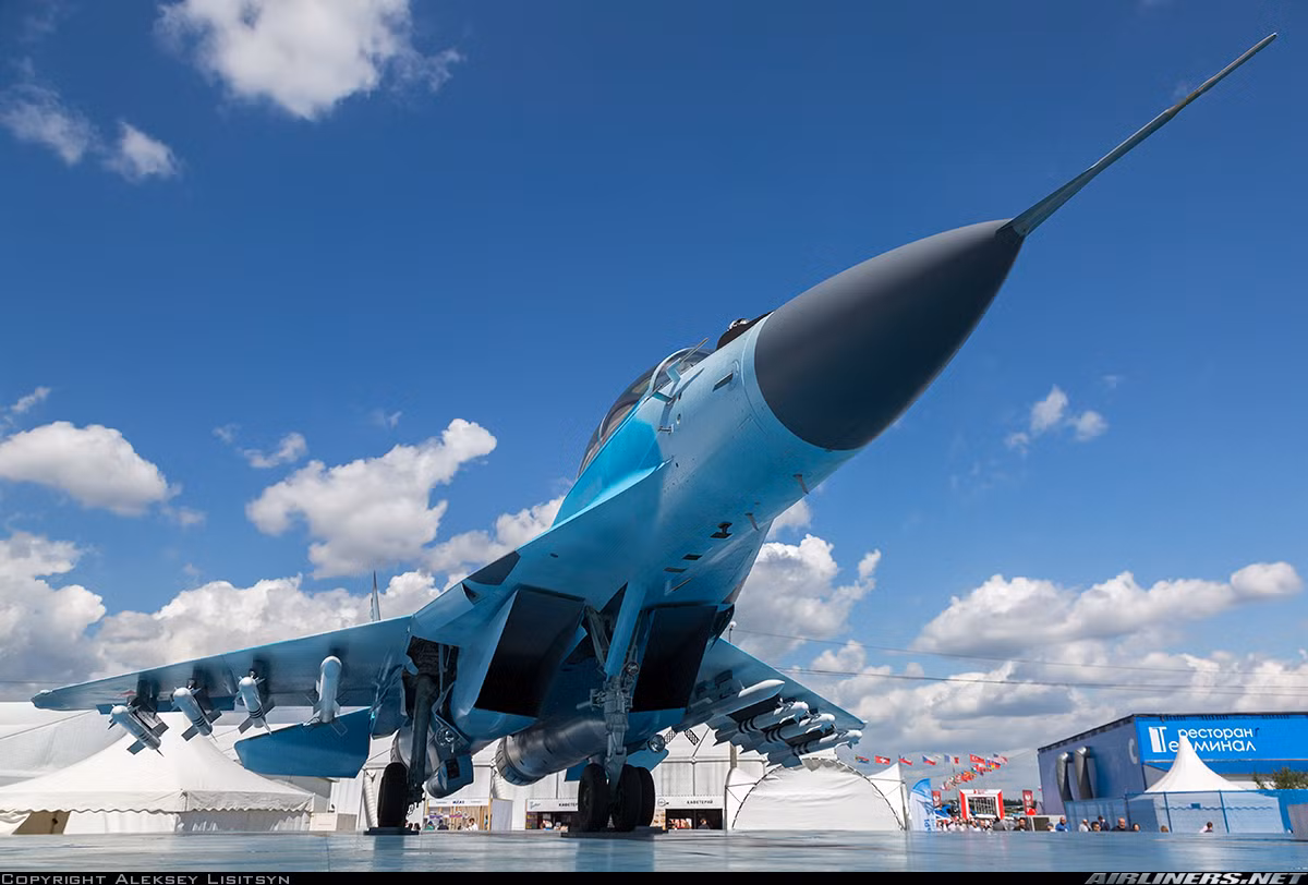 Cũng theo CEO MiG, các cuộc đàm phán với đoàn đại biểu tới từ 3 quốc gia này sẽ được tổ chức ngay tại Army 2017. Và họ tin rằng các cuộc đàm phán bán MiG-35 sẽ thành công. Nguồn ảnh: Airlines.net