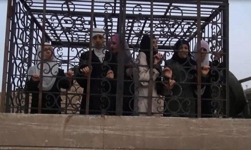 Phien quan IS dung dan thuong lam “la chan song” o Manbij