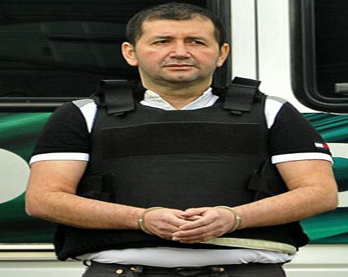 Sau khi bị tuyên án, trùm ma túy Colombia, Daniel "El Loco" Barrera, bày tỏ mong muốn một ngày nào đó có cơ hội được ra tù và nhìn thấy các cháu của mình. “Tôi mong gia đình sẽ tha thứ cho tôi vì những gì họ phải chịu đựng do tôi gây ra”, Barrera nói.