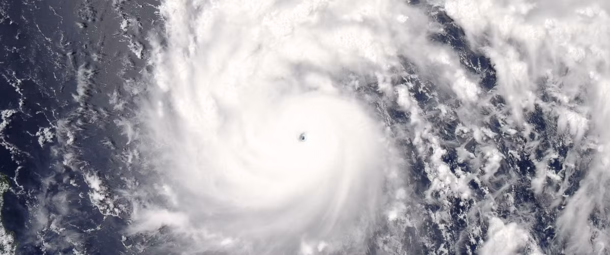 Được biết, Nepartak là siêu bão mạnh nhất trong vòng 45 năm qua đổ vào hòn đảo Đài Loan. Ảnh vệ tinh siêu bão Nepartak ngày 6/7.