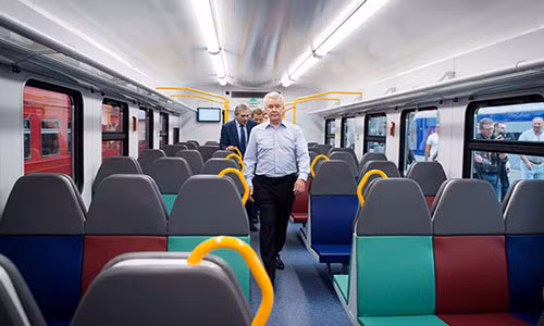 Thị trưởng Moscow Sergei Sobyanin trên xe lửa điện mới ở nhà ga Kievsky.
