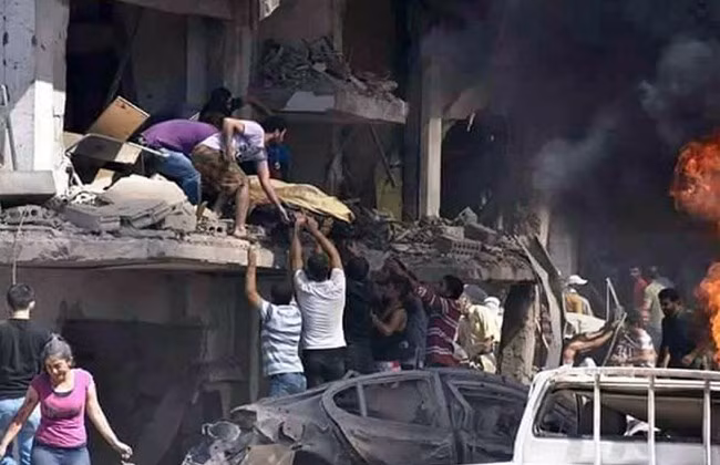 Hien truong vu danh bom kep tai Syria 200 nguoi thuong vong-Hinh-8