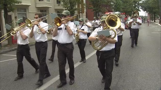 Không khí chào mừng ngày Quốc khánh 4/7 diễn ra sôi động trên khắp nước Mỹ.