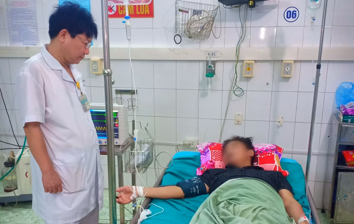 Ngung tho keo dai vi ngo doc ruou ngam cu au tau