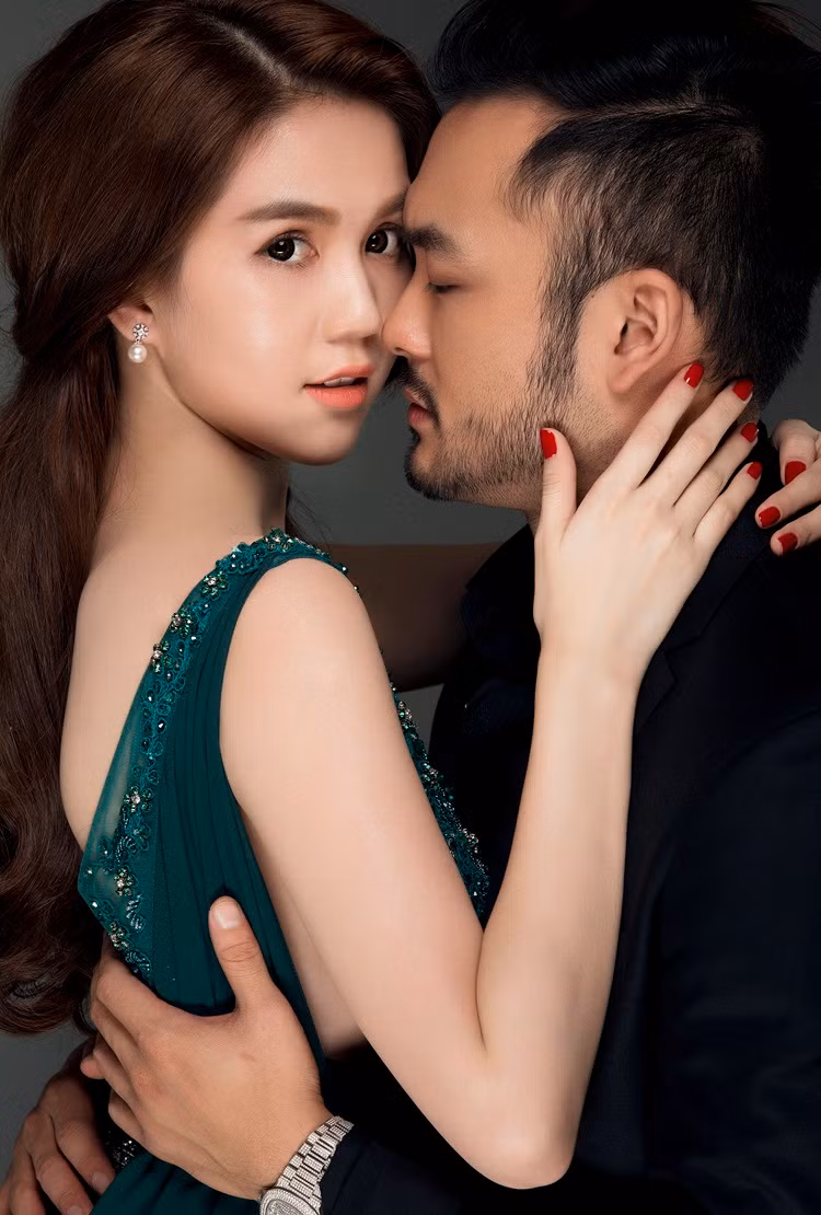 Ngọc Trinh từng chia sẻ, cô không khỏi thấy ngại ngùng khi đóng cảnh thân mật, ôm, hôn Petey. Nhưng Petey đã giúp cô bằng cách… chiếm thế chủ động.