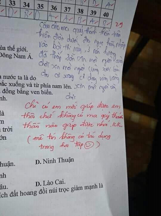 Viet ca doan cau thanh than vao bai kiem tra, nam sinh gay cuoi ngat