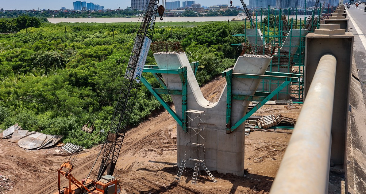 Hạng mục trụ cầu trên cạn cơ bản hoàn thành.