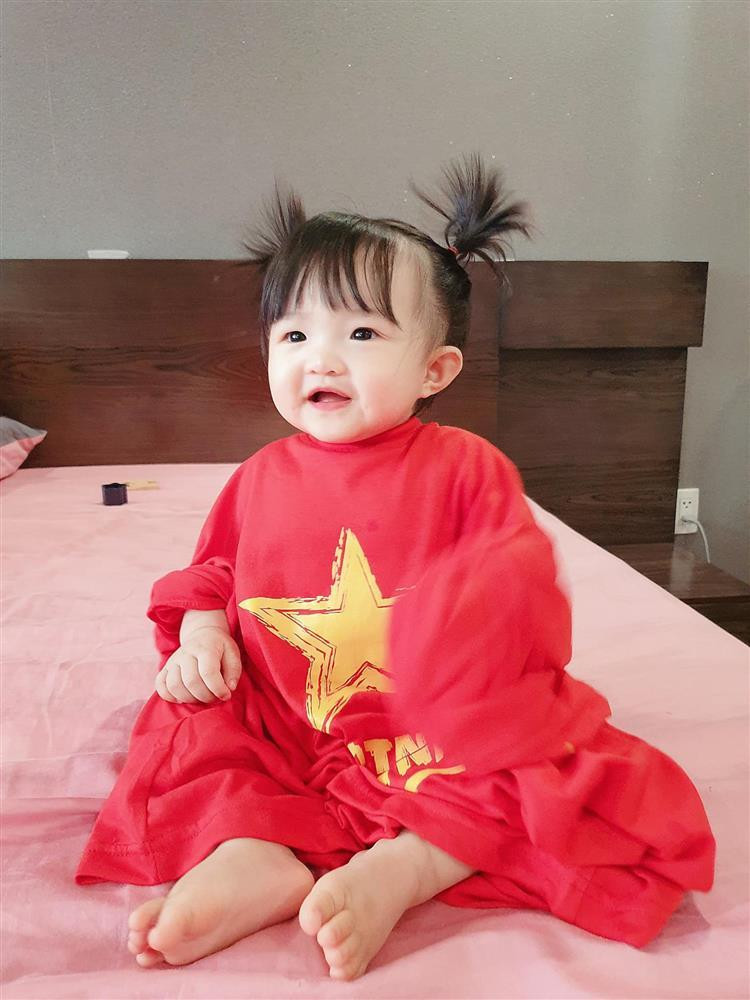 Ong Cao Thang roi hoi 'chi follow minh em', co gai thu 2 la ai?-Hinh-9