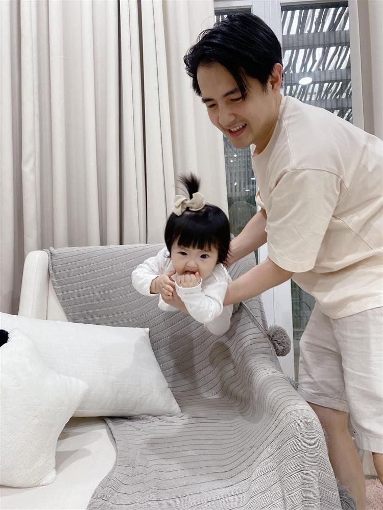 Ong Cao Thang roi hoi 'chi follow minh em', co gai thu 2 la ai?-Hinh-6