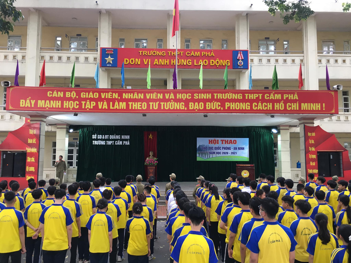  Tỉnh Quảng Ninh: Học sinh các trường công lập và ngoài công lập từ bậc mầm non đến THPT (trừ các trường vốn đầu tư nước ngoài) sẽ được tỉnh hỗ trợ 100% học phí trong năm học 2021 – 2022. 