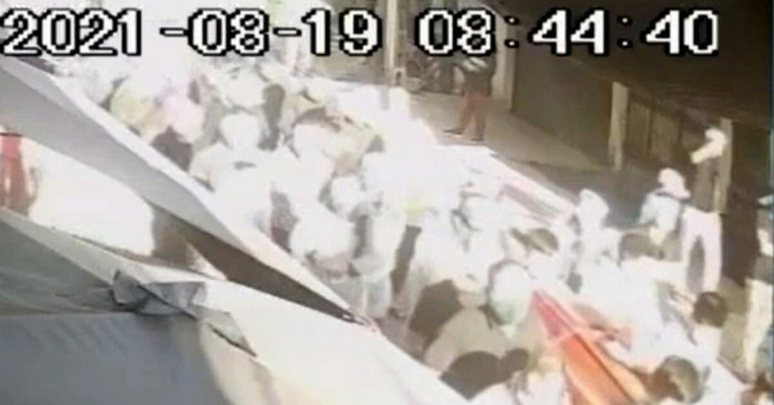 Ha Noi: Canh cao PCT xa Tho An vu dam tang dong nguoi-Hinh-2