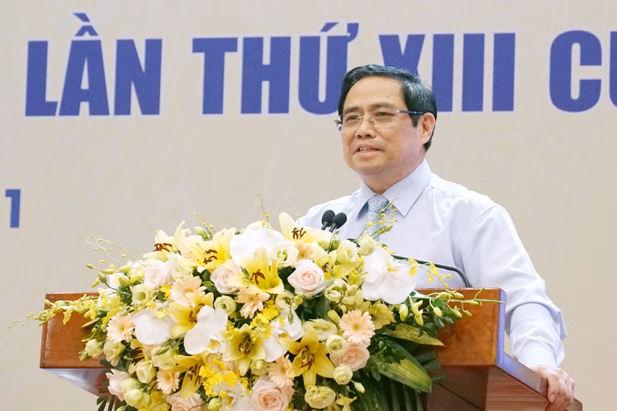 Ngoài những chỉ đạo quan trọng, Thủ tướng cũng gợi mở đặt hàng các nhà khoa học, các cơ quan nghiên cứu một số vấn đề mang tính chiến lược của đất nước như: tổ chức tổng kết thực tiễn, bổ sung lý luận về “xây dựng nền dân chủ xã hội chủ nghĩa”, “xây dựng Nhà nước pháp quyền xã hội chủ nghĩa”, “xây dựng nền kinh tế thị trường xã hội chủ nghĩa”... Đặc biệt là những vấn đề cấp bách, bất ngờ trước mắt như phòng, chống COVID-19, phát triển vắc xin, công nghiệp dược...