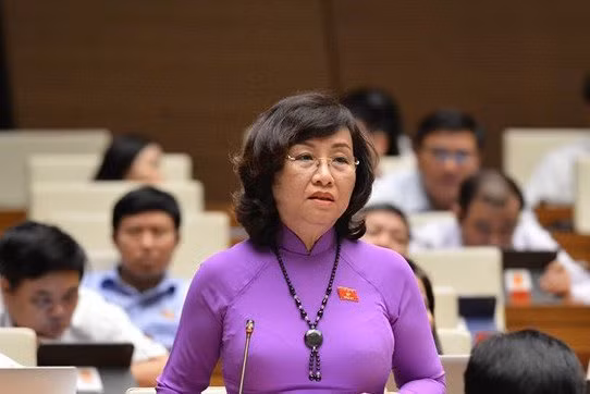 Vào tháng 7/2015, khi đang giữ chức vụ Phó Giám đốc Sở Y tế TP. Đà Nẵng, bà Ngô Thị Kim Yến được Chủ tịch UBND TP Đà Nẵng bổ nhiệm chức vụ Giám đốc Sở Y tế TP. Đà Nẵng.