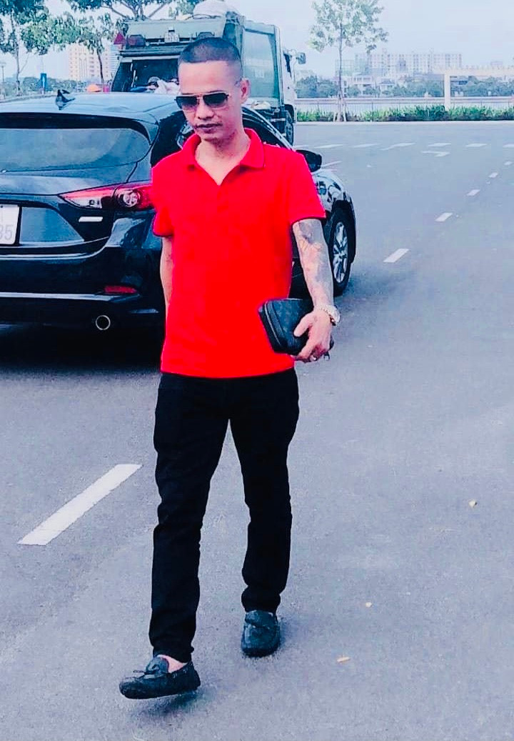 Dưới "trướng" Lê Dũng Thái quy tụ một số đàn em có "máu mặt", sẵn sàng can thiệp, dọa dẫm những ai dám đứng ra thông tin, tố cáo về sai phạm trong hoạt động làm ăn của đối tượng.