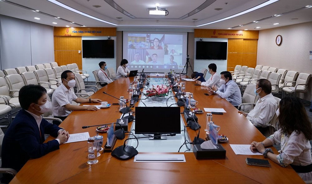 Tại PV GAS, ông Hoàng Văn Quang có 10 năm giữ chức vụ Giám đốc Công ty Dịch vụ Khí – đơn vị trực thuộc PV GAS.