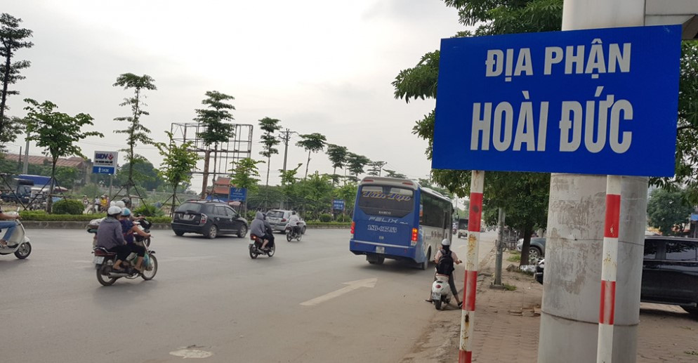 Trong những năm vừa qua, với những thuận lợi khó khăn đan xen tốc độ thay đổi nhanh theo quy hoạch kinh tế - xã hội của thủ đô Hà Nội, huyện Hoài Đức trở thành đô thị, đất canh tác bị thu hồi, các khu đô thị mới được hình thành.