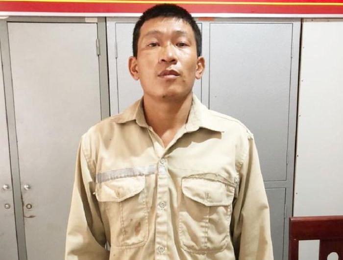  Đạp ngã xe máy của người phụ nữ để cướp: Công an tỉnh Nghệ An đã khởi tố vụ án, khởi tố bị can, bắt tạm giam Trịnh Dương Tiệp (SN 1985) về hành vi cướp tài sản. Trước đó, đối tượng đe dọa chị H đưa tiền. Sau khi cướp được 520.000 đồng, Tiệp tiếp tục đe dọa, cướp của nạn nhân 1 điện thoại di động Samsung Galaxy Note 9. Được biết, Tiệp đã có 2 tiền án về tội cướp tài sản và trộm cắp tài sản và vừa đi tù về được 3 tháng.