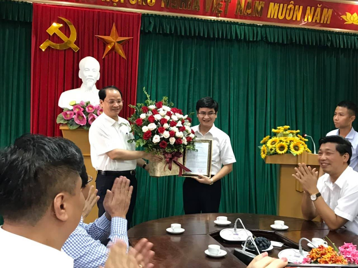 Ông Nguyễn Tuấn Thịnh hiện là Phó Viện trưởng Viện Nghiên cứu phát triển kinh tế-xã hôi Hà Nội.