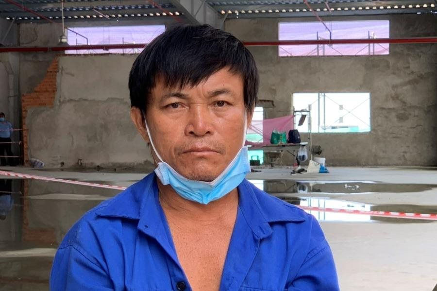 Tin nong ngay 25/9: Giai cuu 5 nguoi mac ket trong cua hang bi chay-Hinh-2