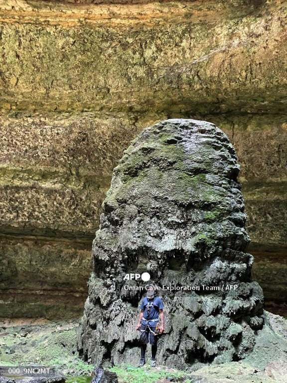 Video: Kham pha “Gieng Dia nguc” chua tung ai dam xuong day-Hinh-8