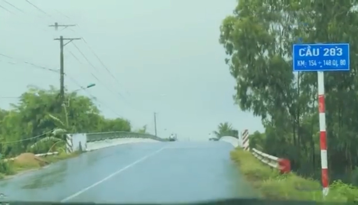 Sau khi xác nhận nạn nhân là Nguyễn Văn Lâm, hành nghề chạy xe ôm. Cơ quan điều tra đã tiến hành truy vết các mối quan hệ của nạn nhân. Qua điều tra, tối hôm trước khi phát hiện thi thể, khoảng 21h ngày 22/1/2019, sau khi nhậu xong tại nhà một người cậu bên vợ, nạn nhân có nhận 1 cuộc điện thoại của khách báo đến đón tại cầu 283 trên địa bàn.