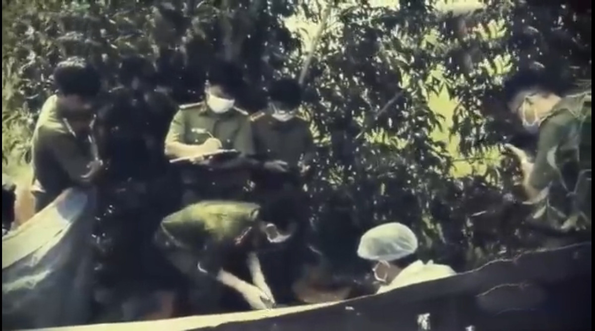 Bước đầu cơ quan điều tra xác định, có thể nạn nhân hành nghề lái xe ôm hoặc đang đi xe ôm, khi đến khu vực cánh đồng thuộc ấp Cản Đất, xã Mỹ Thuận, huyện Hòn Đất (Kiên Giang) thì bị sát hại.