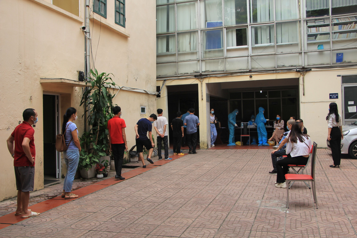 Phóng viên, nhân viên tổ chức sự kiện và các thành phần khác tham gia Hội nghị cũng đã được xét nghiệm kỹ càng.