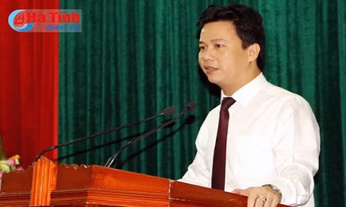 Chan dung vi Chu tich UBND tinh Ha Tinh tre nhat nuoc