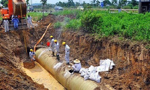 Giam doc Du an duong ong nuoc song Da bi mat chuc