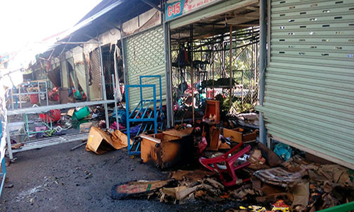 Chay cho nong san Thu Duc, 7 kiot bi thieu rui-Hinh-2