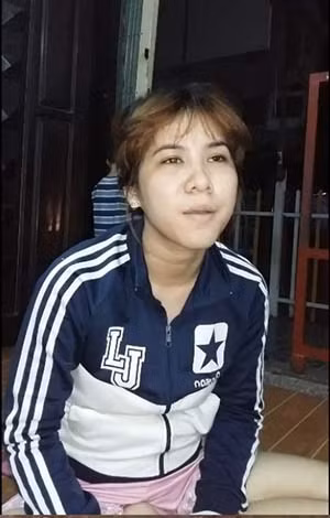 Bình Dương: Bảo mẫu đánh trẻ, giật tài sản, đòi hành hung PV - Hình 3 Binh Duong: Bao mau danh tre, giat tai san, doi hanh hung PV-Hinh-3