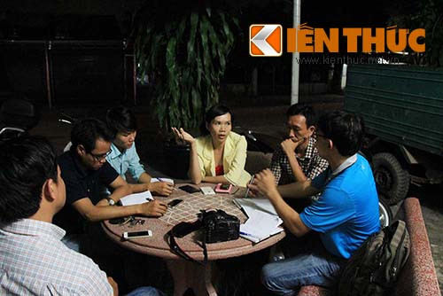 Bình Dương: Bảo mẫu đánh trẻ, giật tài sản, đòi hành hung PV - Hình 9 Binh Duong: Bao mau danh tre, giat tai san, doi hanh hung PV-Hinh-9