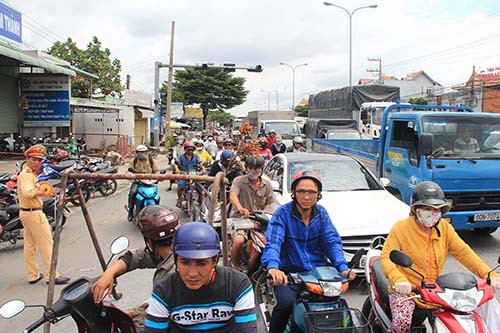 “Hung than” xe ben can xe may, nguoi dan ong chet tham-Hinh-2