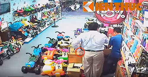 Cap doi nguoi nuoc ngoai 