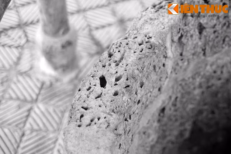 Không biết có phải do linh ứng hay không mà sau đó Tỉnh trưởng Thọ được giảm án xuống còn chung thân. Mời quý độc giả xem video: Tín ngưỡng thờ mẫu Việt Nam: Di sản nhân loại. Nguồn: VTC14.