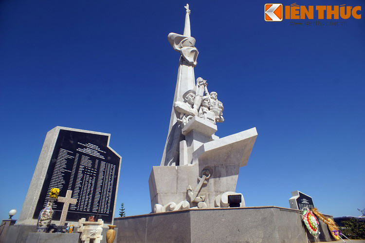 Về tổng thể, Tượng đài Hữu nghị Việt - Nga là công trình kiến trúc nghệ thuật thẩm mỹ cao, đồng thời là một trong những tác phẩm điêu khắc nghệ thuật từ đá hoa cương lớn nhất Việt Nam.