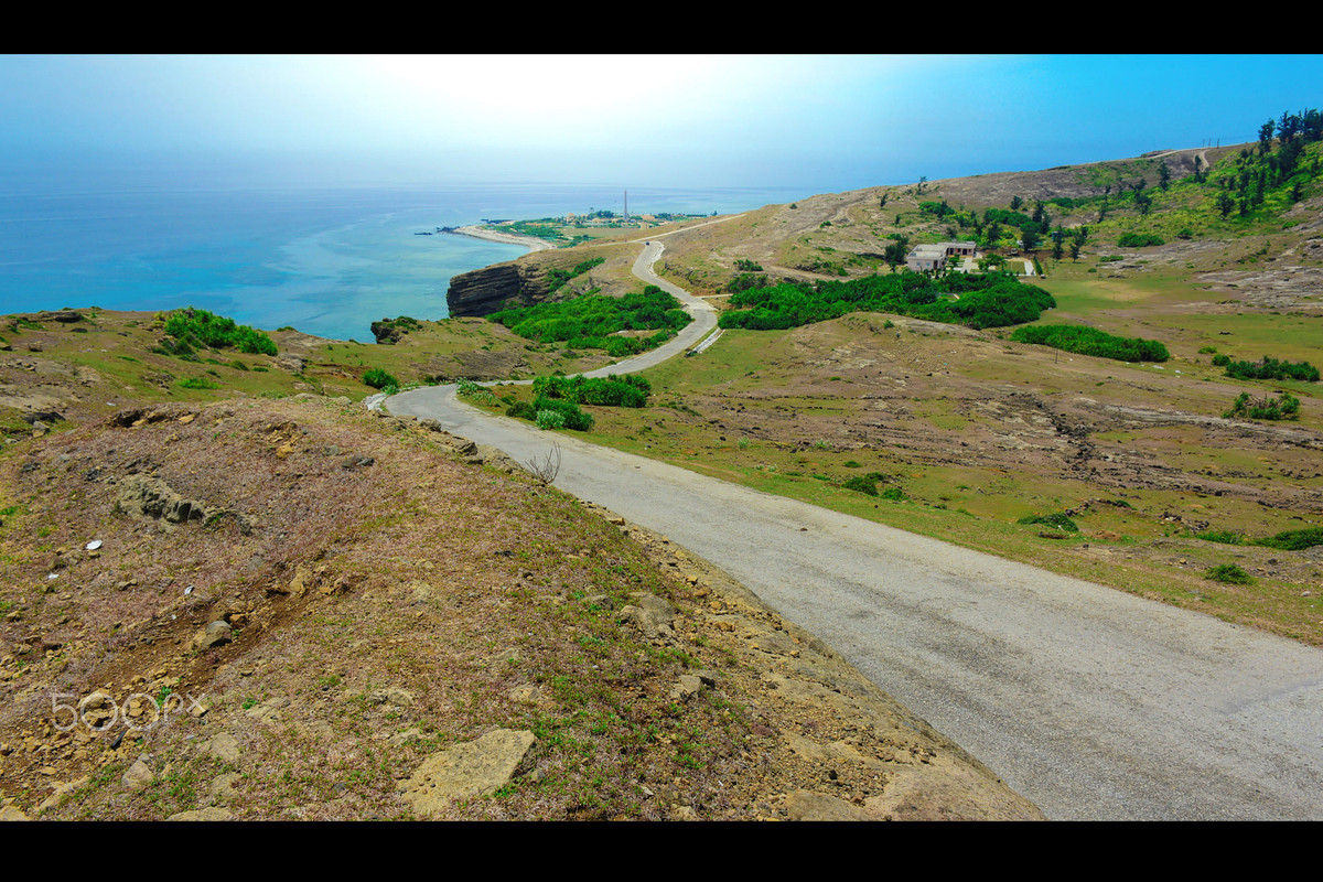 Cung đường thơ mộng trên núi Thới Lới, ngọn núi lớn nhất đảo Lý Sơn.