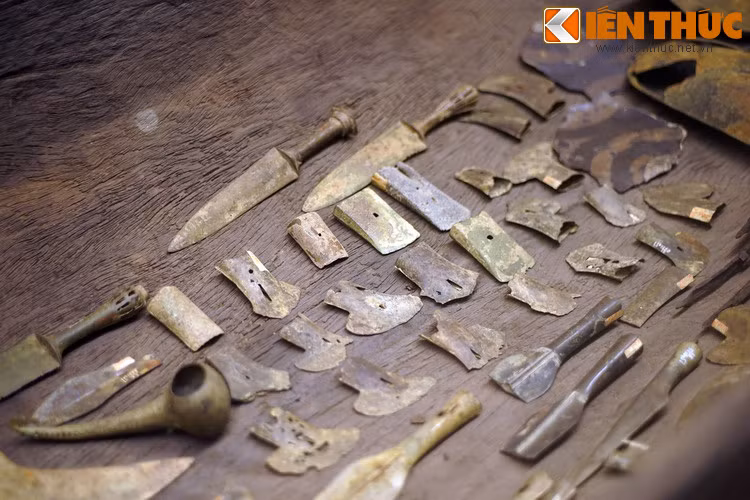 Số lượng vũ khí Đông Sơn trong mộ thuyền Việt Khê đủ trang bị cho một đội quân số lượng hàng chục người.