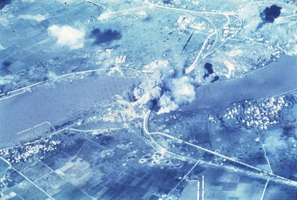Mặc dù vậy, Không quân Mỹ cùng lực lượng Không quân Hải quân của nước này đã không thể thực hiện được kế hoạch điên rồ và phi nhân tính kia khi mà lực lượng phòng không của Việt Nam đã trở nên quá mạnh, khiến phía Mỹ không thể đánh trúng vào hầu hết những mục tiêu chúng đã dự trù từ trước. Nguồn ảnh: Flickr.