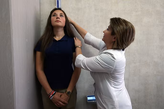 Ngoài ra, các nữ phi công tương lai này sẽ còn phải trải qua một khóa kiểm tra tâm lý để có thể được nhập học vào trường sĩ quan không quân này. Nguồn ảnh: Tass.