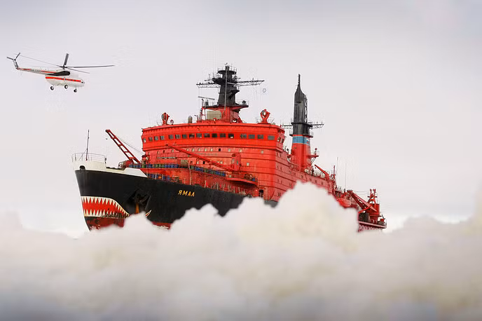 Tàu phá băng nguyên tử Yamal của Nga là loại tàu rất đặc biệt, nó không thể chạy tới các vùng biển có nhiệt độ thông thường mà chỉ hoạt động được ở những vùng biển có nhiệt độ thấp vì con tàu này dùng nước lạnh ngoài biển để làm mát lò phản ứng hạt nhân của mình. Nguồn ảnh: Tass.