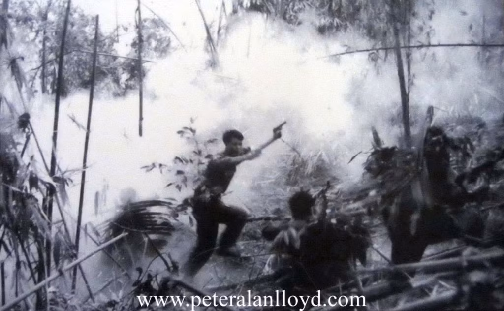 Tổng cộng, trong trận Ia Đrăng phía ta đã loại khỏi cuộc chiến tổng cộng 476 lính Mỹ, trong đó có 234 lính tử vong và 245 lính bị thương. Con số này là rất lớn khi mà lực lượng Mỹ tham gia trận Ia Đrăng đông gấp nhiều lần quân ta và chúng đã ném tới 5000 tấn bom, bắn hơn 6000 quả đạn pháo một ngày trong trận đánh này. Nguồn ảnh: Peter.