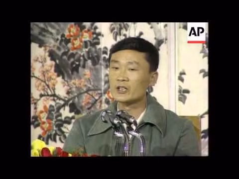 Trả lời phỏng vấn sau vụ việc, phi công Lee Chul So cho biết lý do ông đào thoát là do " không thể sống dưới chế độ độc tài Triều Tiên được nữa". Với cương vị là Đại úy không quân, Lee Chul So mang trên mình khá nhiều bí mật về lực lượng Không quân Triều Tiên, thứ mà Hàn Quốc cũng như Mỹ rất cần đến vào thời điểm đó. Nguồn ảnh: Youtube.