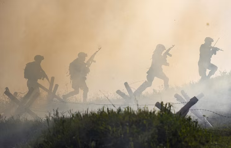 Phía Mông Cổ cũng dự kiến sẽ huy động khoảng 500 lính. Cuộc tập trận trên diễn ra vào giai đoạn cuối tháng 8, vào thời điểm này trong năm khu vực sa mạc Gobi có rất nhiều hình thái thời tiết cực đoan như bão cát và nhiệt độ giữa ngày-đêm có thể chênh lệch nhau tới hơn 30 độ C. Nguồn ảnh: Tass.