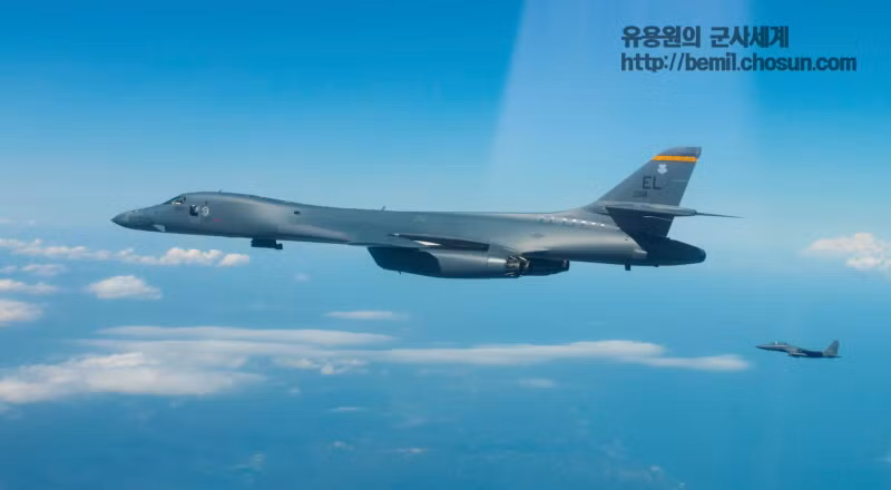 Kinh ngac: phi doi F-35 My dan quan ngay bien gioi lien Trieu