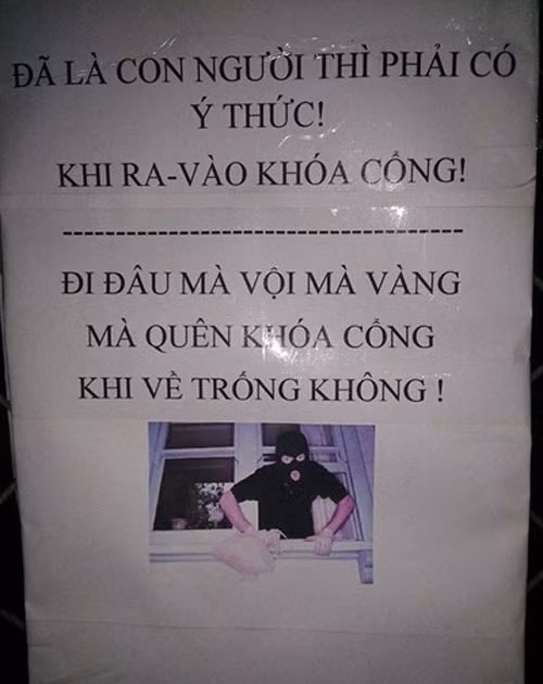 Đi đâu mà vội mà vàng, mà quên khóa cổng khi về trống không.