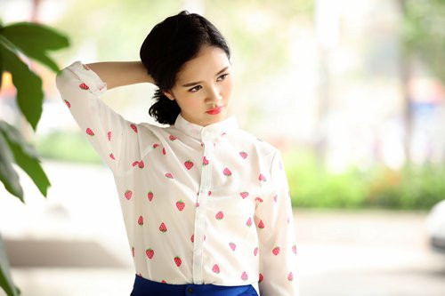 Ngoài ra, hoa khôi Hà thành cũng thường xuyên nhận được những lời mời tham gia mẫu ảnh.