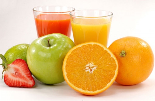 Không nên chỉ dùng nguyên nước ép hoa quả.