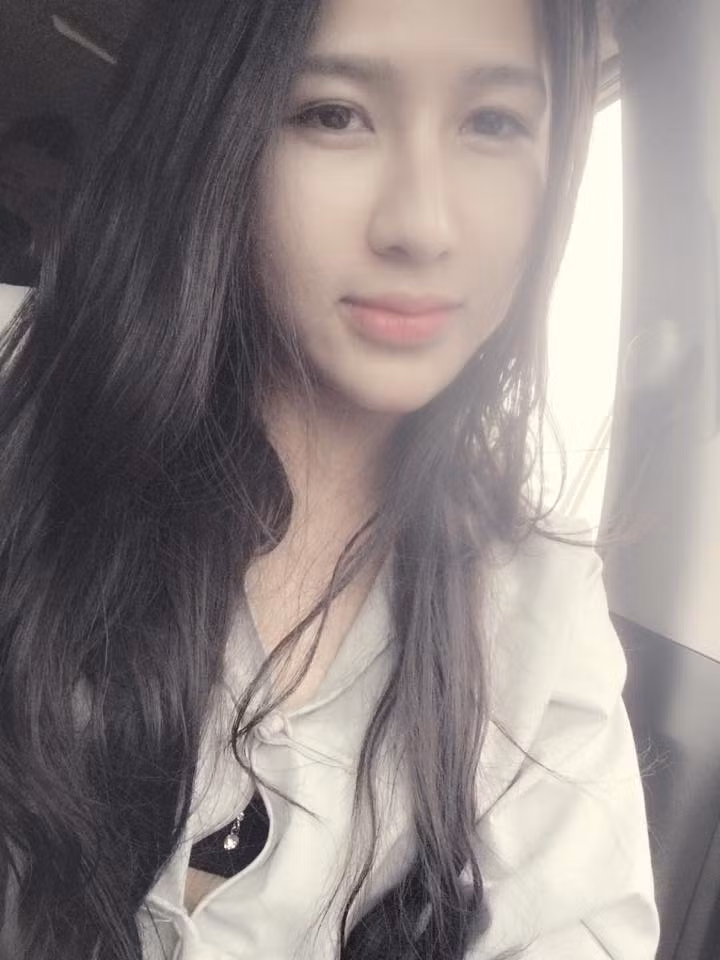 Được biết, trước khi vào tù, Trâm Anh đã có bạn trai và hai người có mối quan hệ khá khăng khít. Đặc biệt, khi biết tin Trâm Anh bị bắt, bạn trai của cô đã tiết lộ cảm giác thực sự sốc và gần như suy sụp của bản thân. Và theo dự đoán của những người theo dõi Trâm Anh trên Facebook, cô và bạn trai cũ đã yêu nhau được khoảng 4 năm nhưng sau nhiều biến cố, hai người nay đã "đường ai nấy đi".